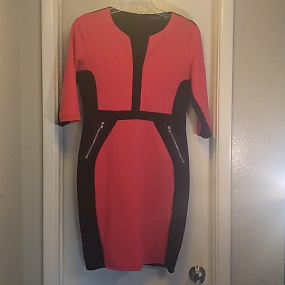 Homeyee pink/black color block dress